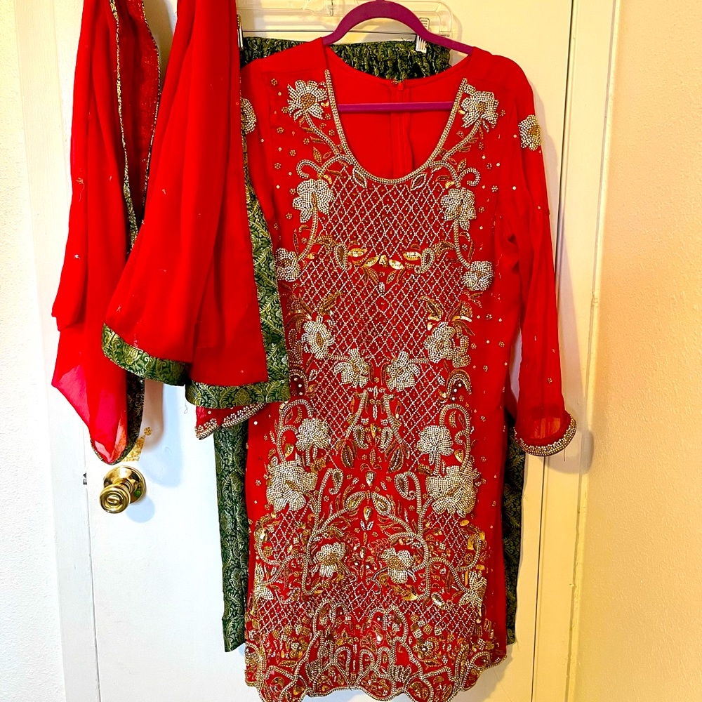 Elegant Party Wear Salwar Kameez